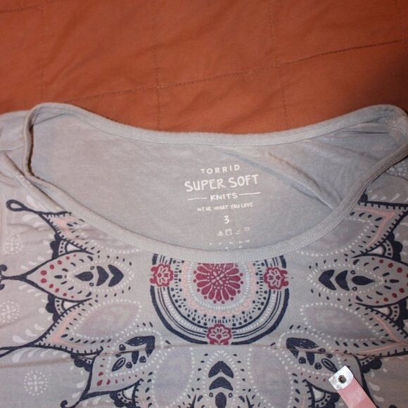 Torrid Gray & Black Super Soft Knit Tank Tops Women's Size 3 - Picture 7 of 9